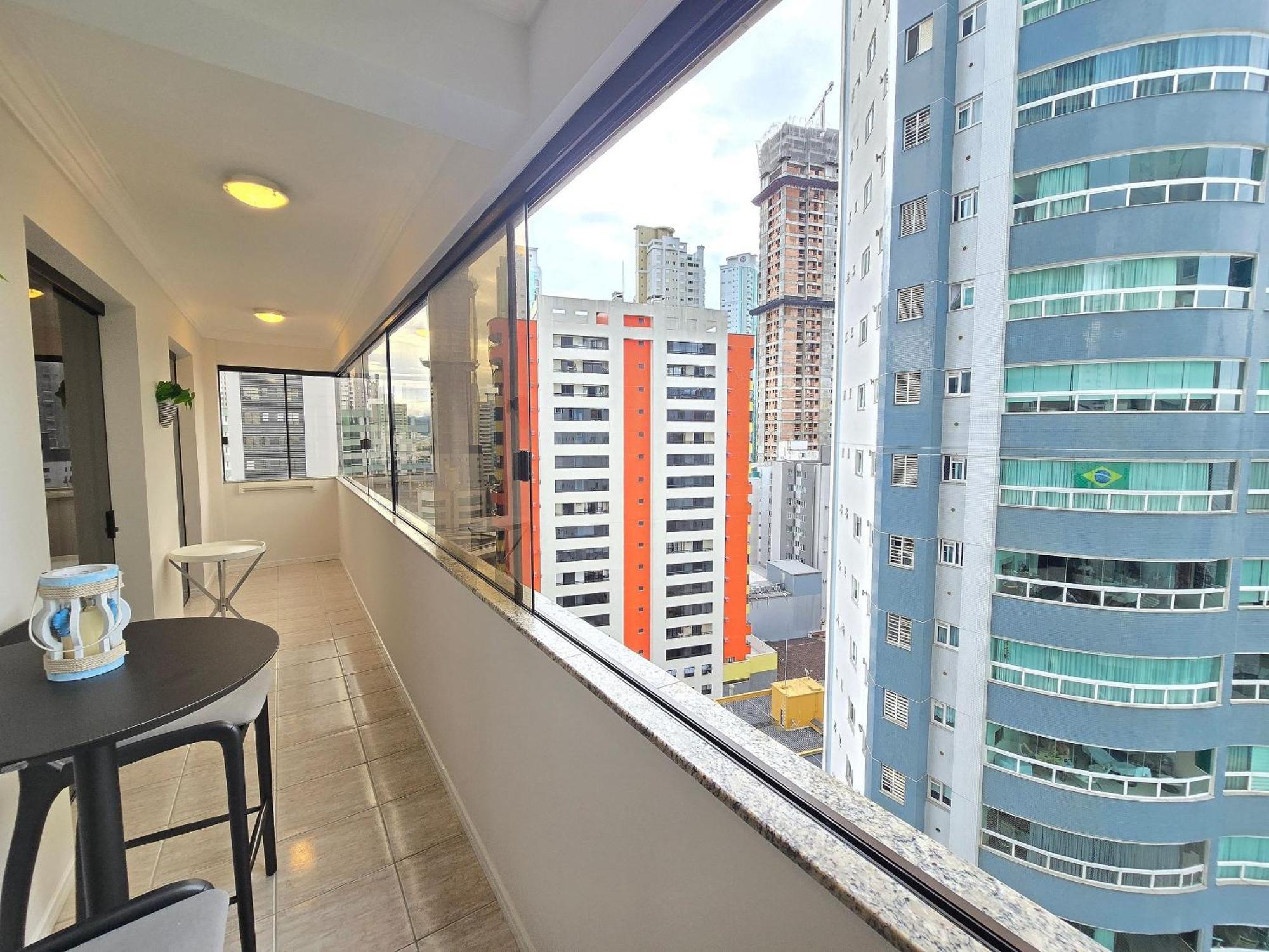 Apartamento 1003 - Vista Mar - 2 Quartos - Garagem